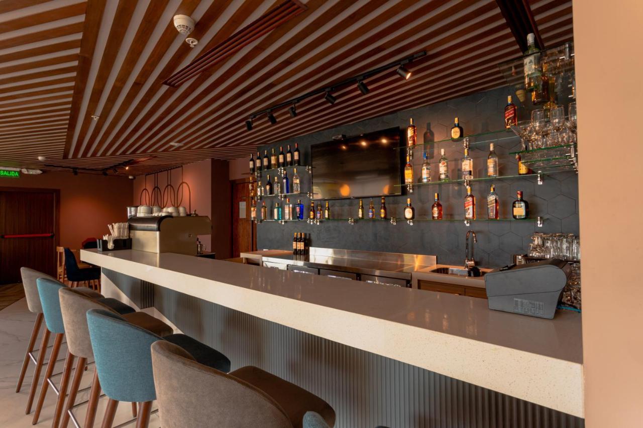 Hotel Puerto Pacifico Guayaquil Airport Екстер'єр фото